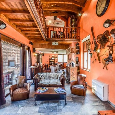 Casa Del Trotamundos Guest House Villamayor de Campos Luaran gambar