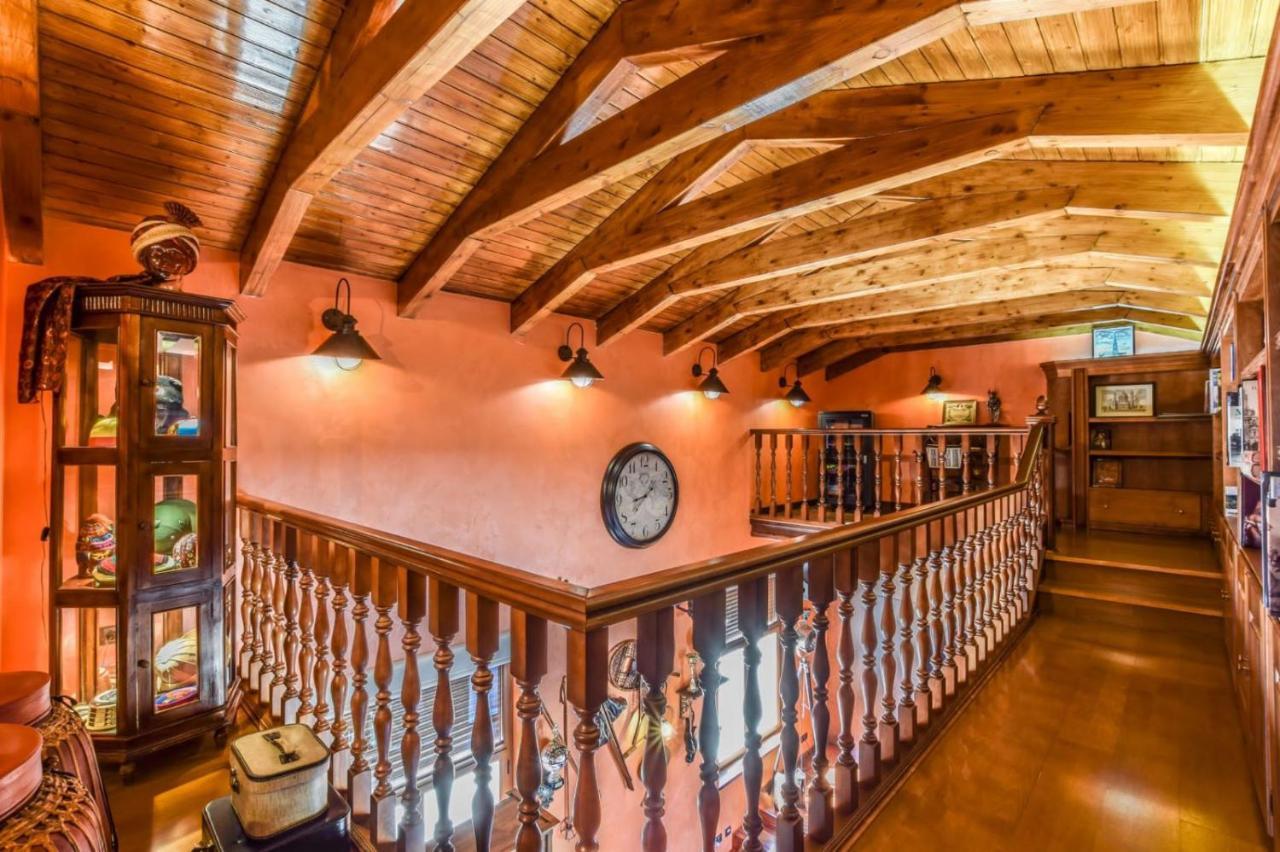 Casa Del Trotamundos Guest House Villamayor de Campos Luaran gambar
